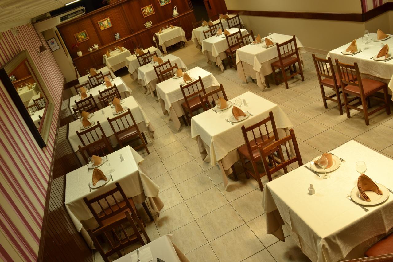 Hostal-Restaurante Paris Forcarei Bagian luar foto